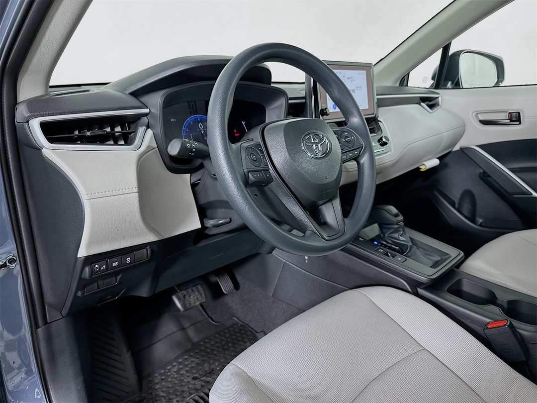 2026 Toyota Corolla Cross L - Image 9