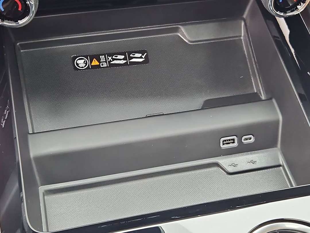 2026 Chevrolet Tahoe High Country - Image 36