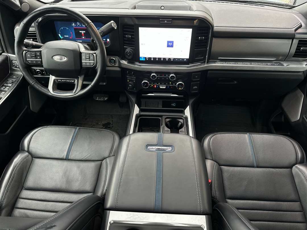 2025 Ford F-350Sd Platinum - Image 12