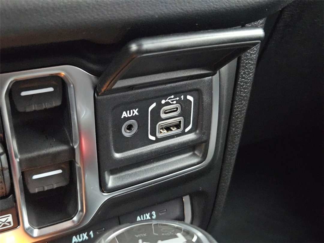 2026 Jeep Wrangler Rubicon X - Image 28