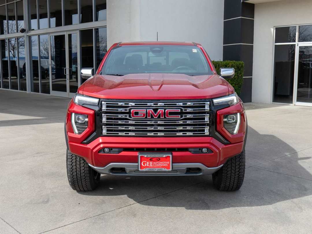 2026 GMC Canyon Denali - Image 2