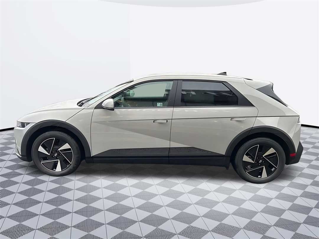 2026 Hyundai Ioniq 5 SEL - Image 6