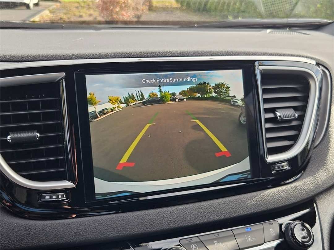 2026 Chrysler Voyager LX - Image 21