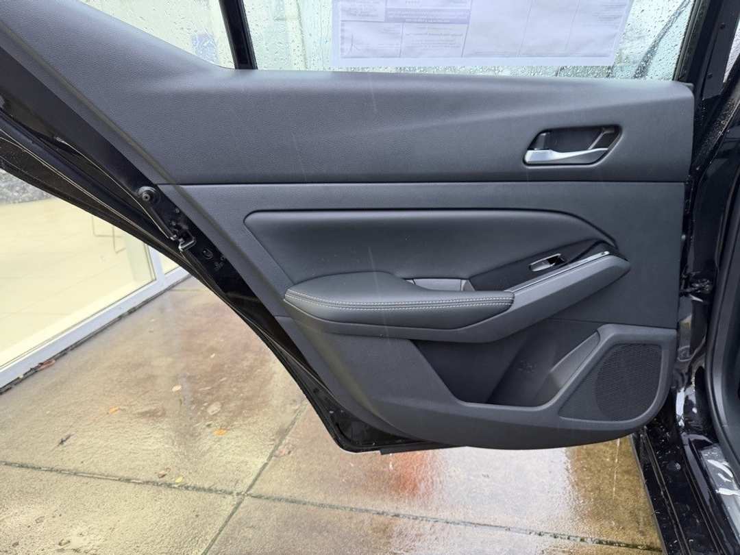 2025 Nissan Altima 2.5 SL - Image 27