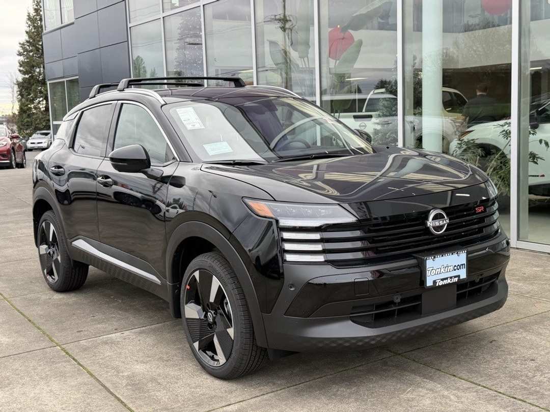 2026 Nissan Kicks SR - Image 2