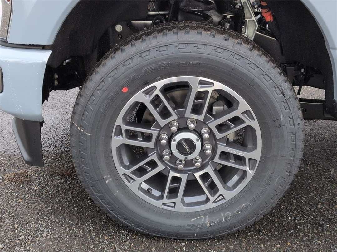 2026 Ford F-350Sd Platinum - Image 35