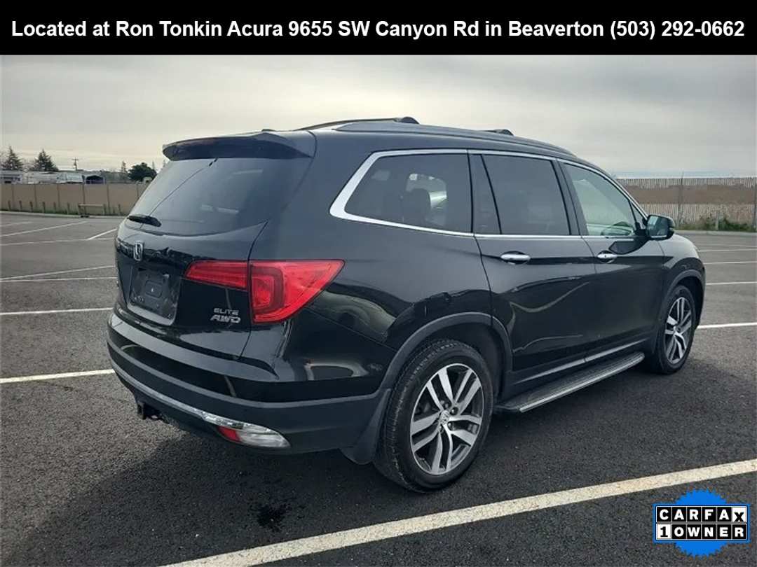 2017 Honda Pilot Elite - Image 5