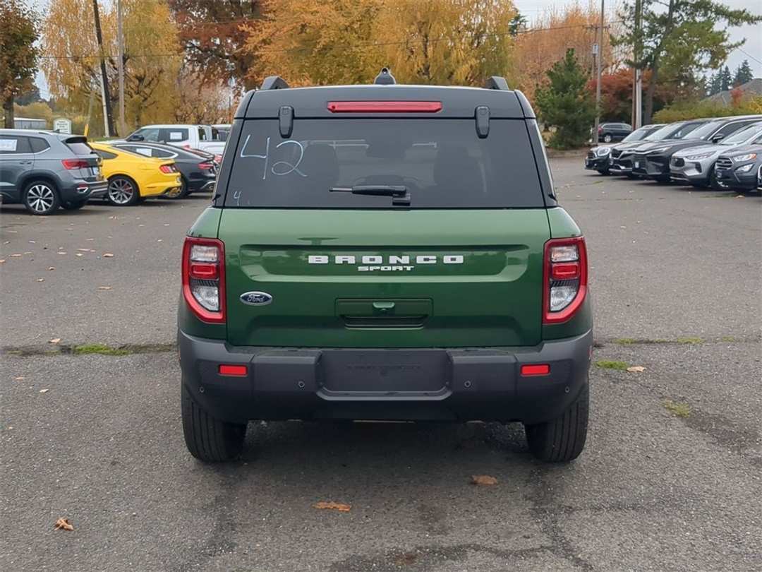 2025 Ford Bronco Sport Outer Banks - Image 4