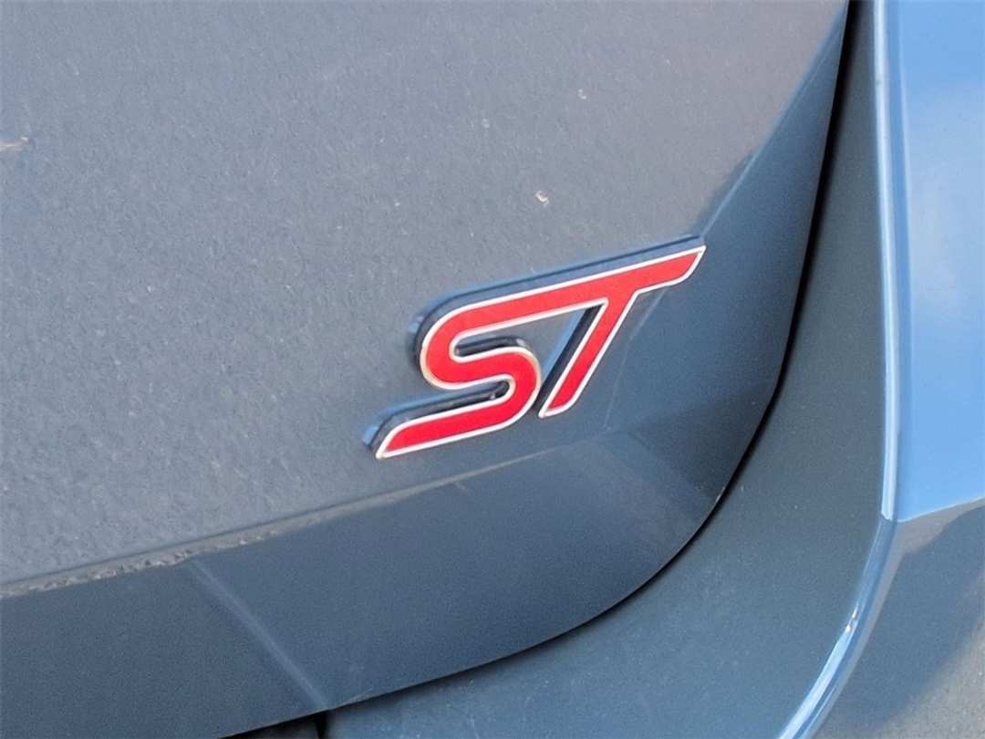 2026 Ford Explorer ST - Image 28