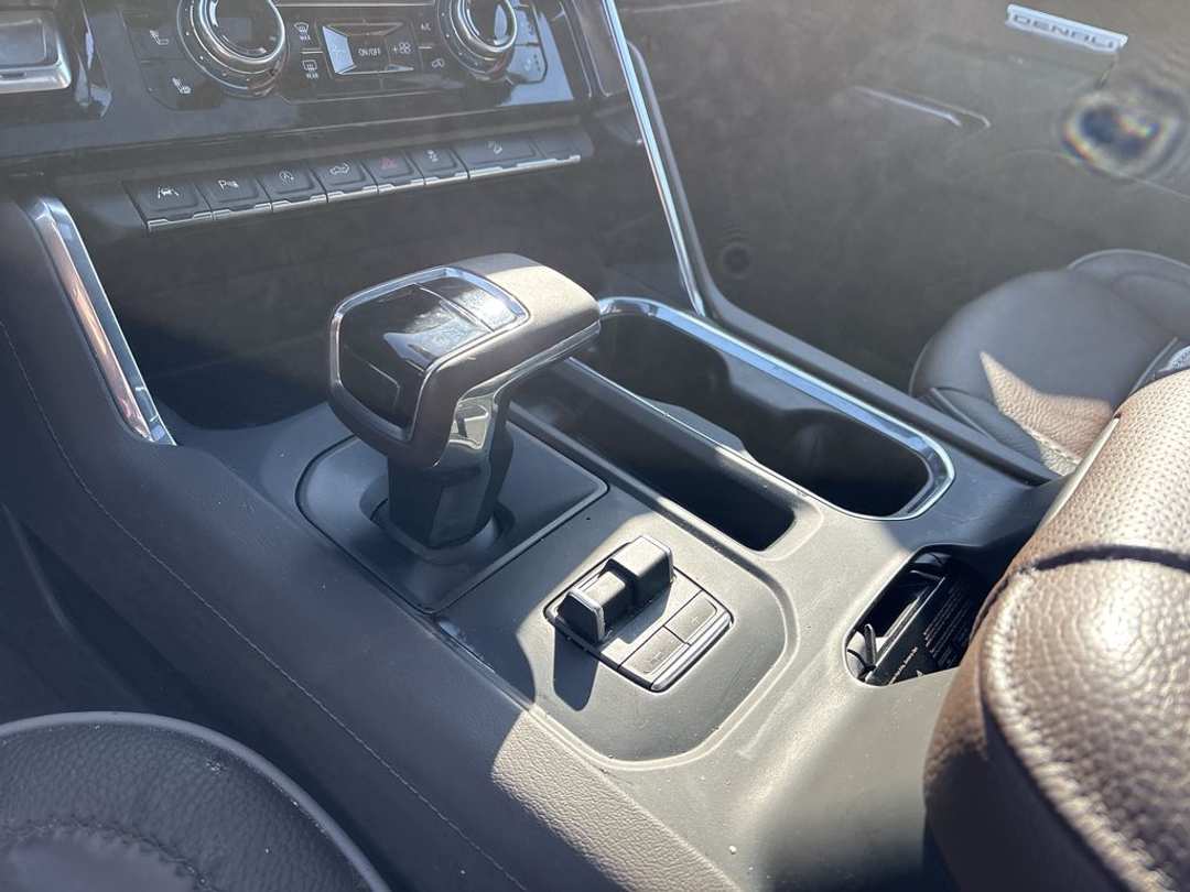 2025 GMC Sierra 1500 DENALI - Image 3