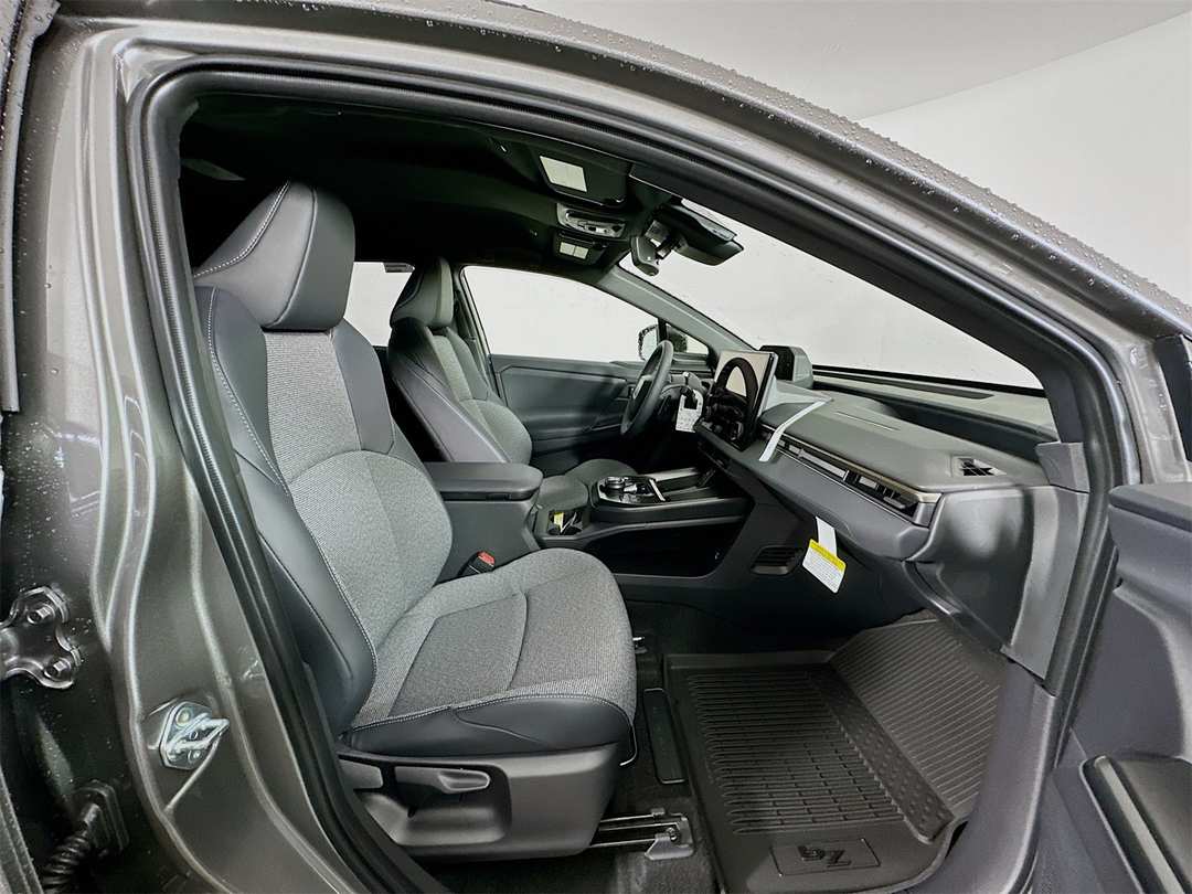 2026 Toyota Bz XLE Plus - Image 28