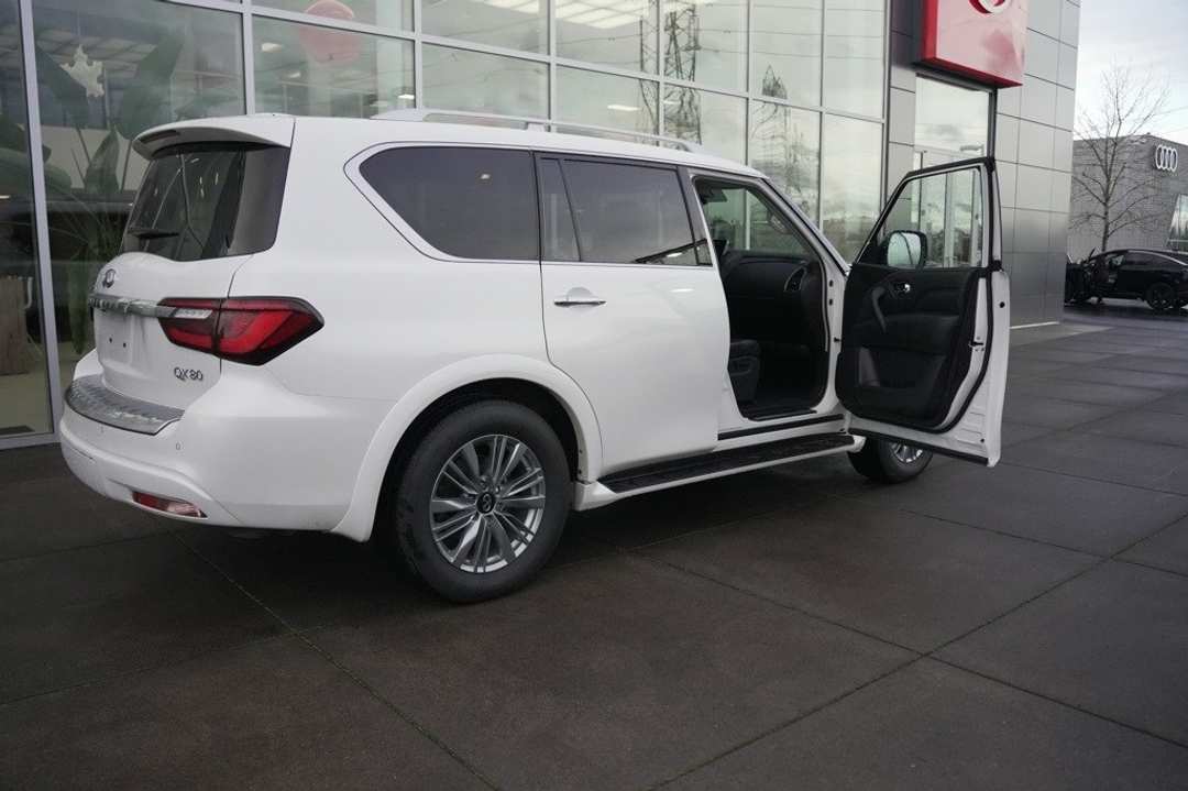 2024 INFINITI Qx80 LUXE - Image 4