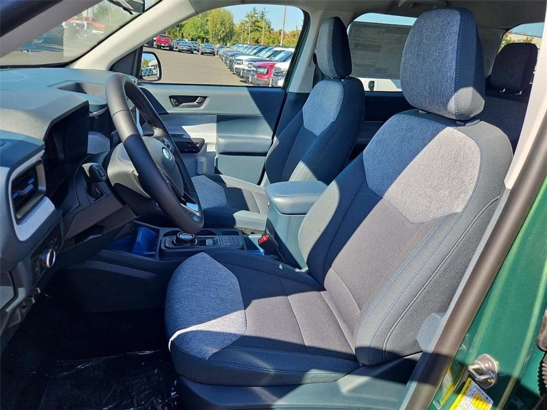 2025 Ford Maverick XLT - Image 13