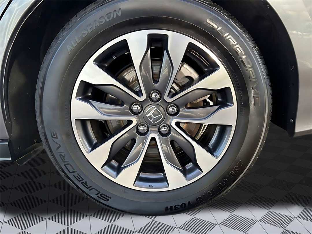 2024 Honda Odyssey EXL - Image 23