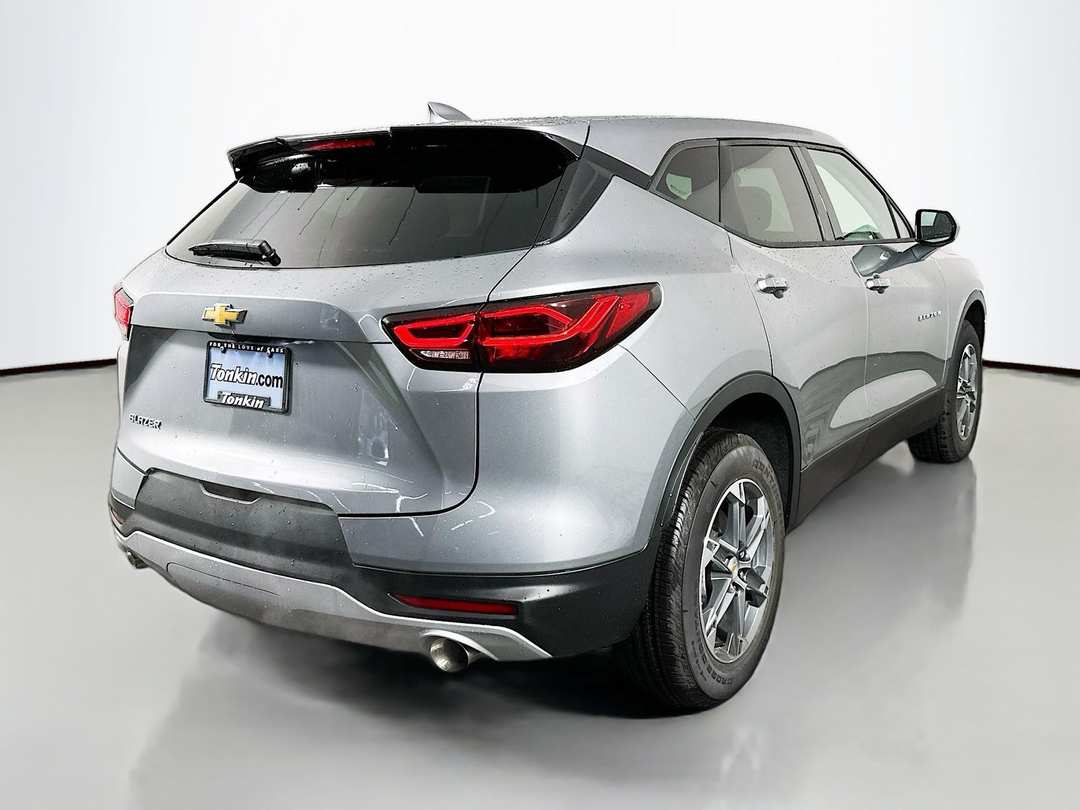 2025 Chevrolet Blazer LT - Image 8