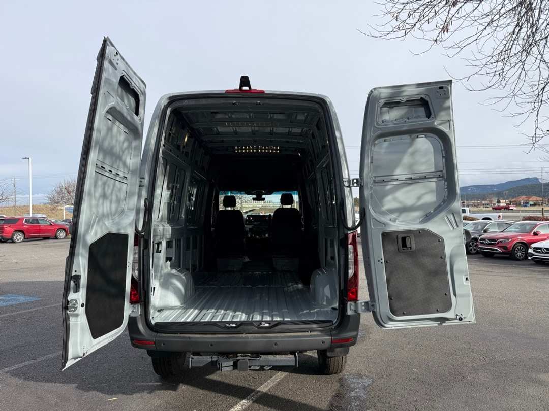 2025 Mercedes-Benz Sprinter 2500 Cargo 144 WB - Image 8