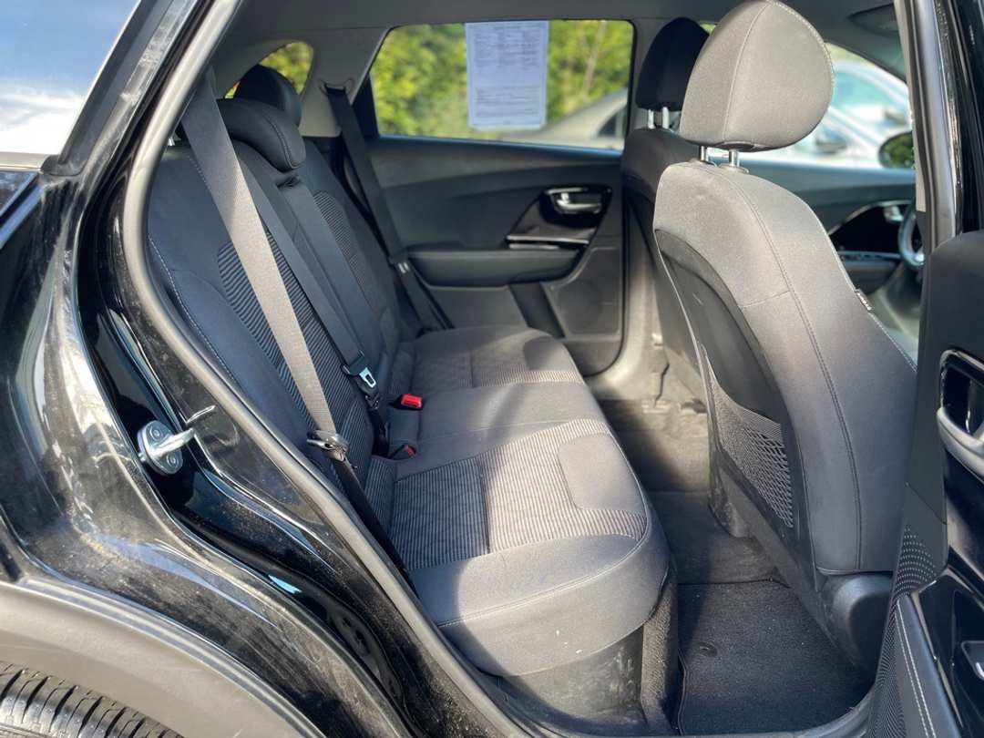 2020 Kia Niro LXS - Image 21