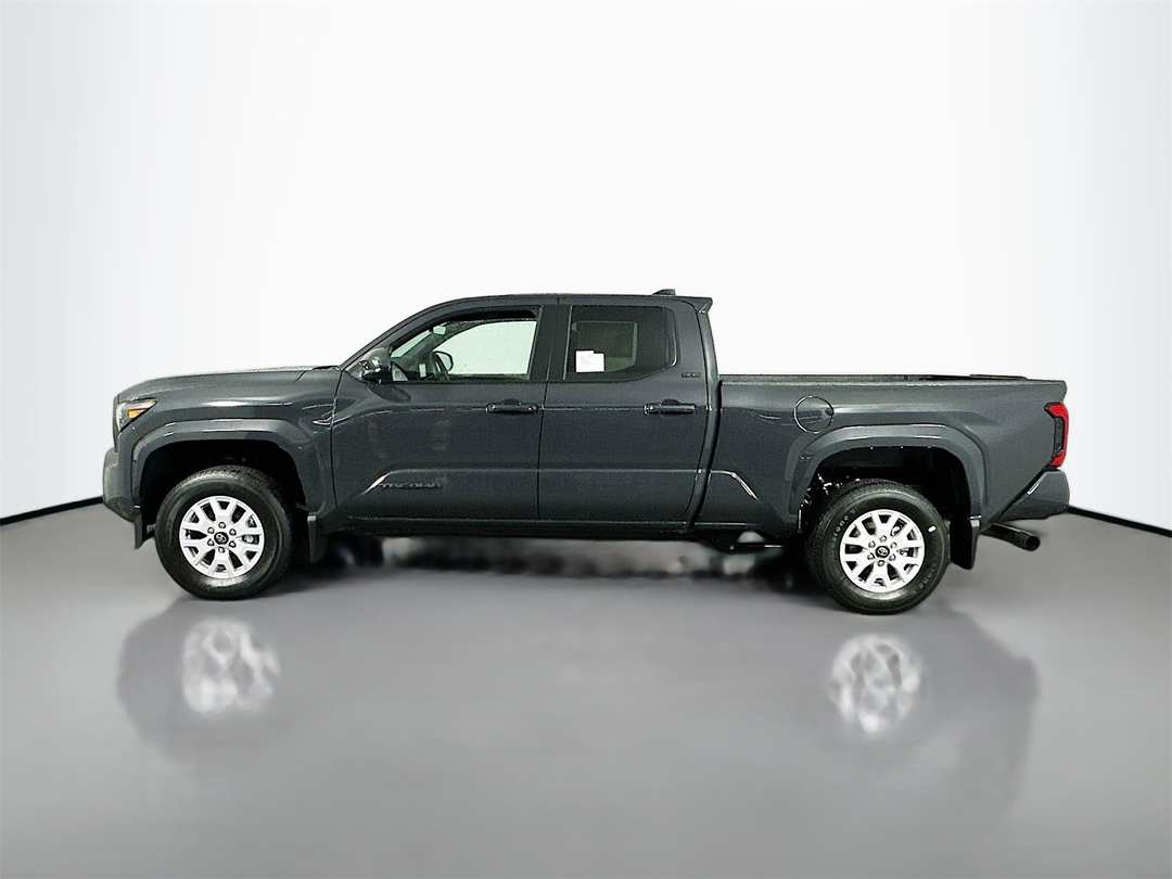 2026 Toyota Tacoma SR5 - Image 4