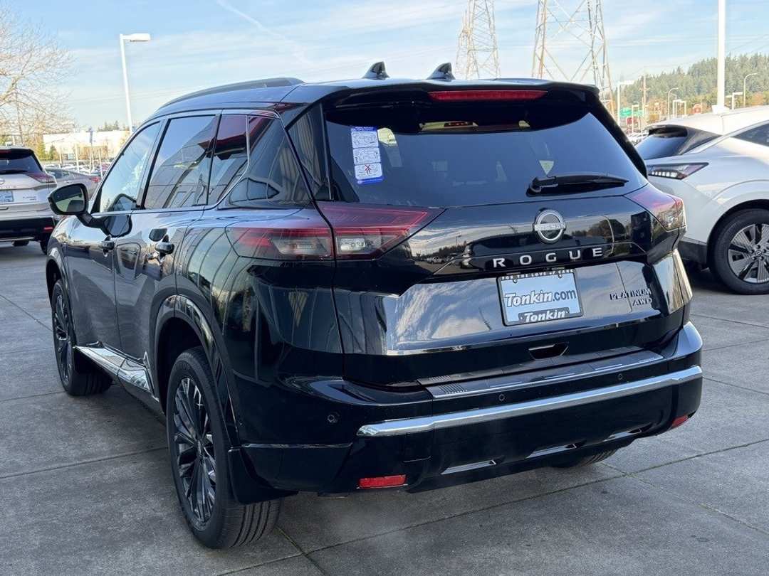 2026 Nissan Rogue Platinum - Image 7