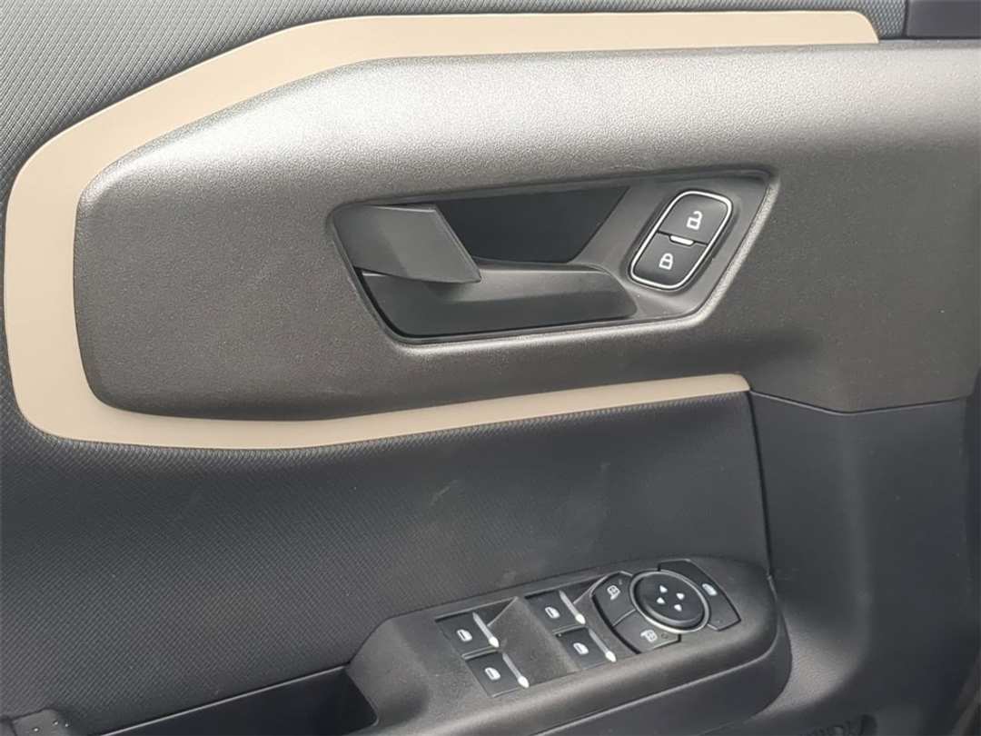 2025 Ford Bronco Sport Big Bend - Image 10