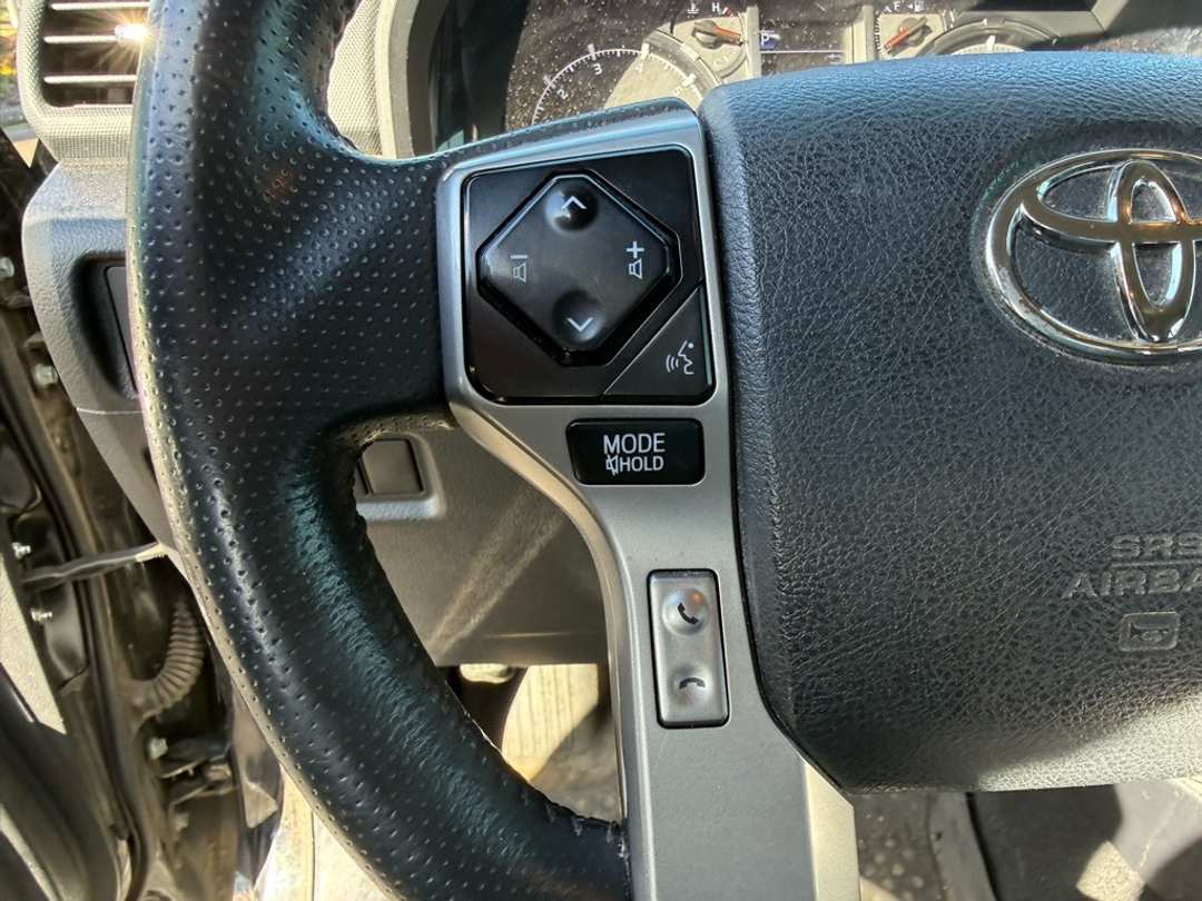 2020 Toyota 4Runner SR5 Premium - Image 11