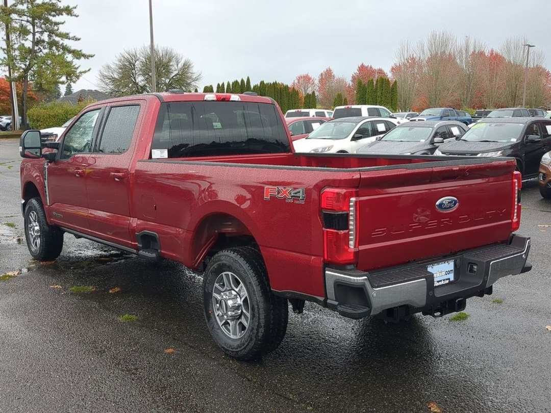 2026 Ford F-350Sd Lariat - Image 3