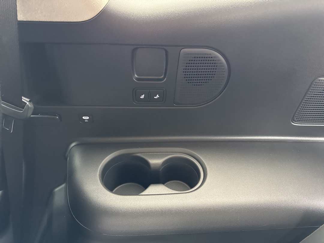 2026 Hyundai Ioniq 9 Performance Calligraphy - Image 47