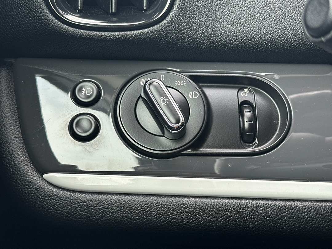 2018 MINI Cooper S Countryman Base - Image 25