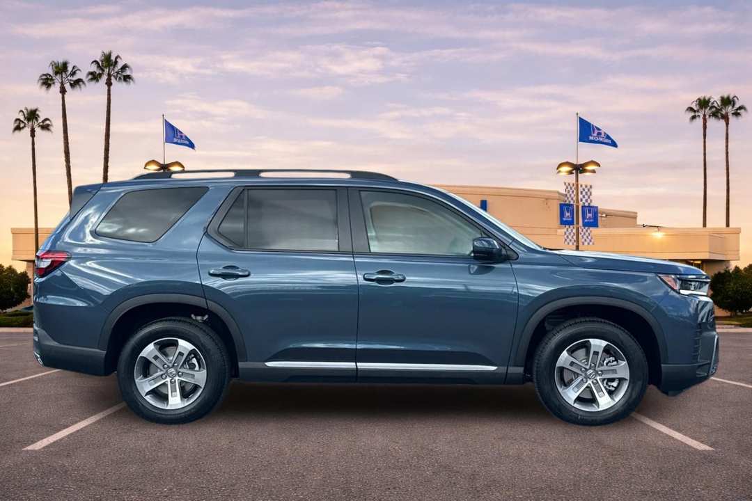 2026 Honda Pilot EXL - Image 3