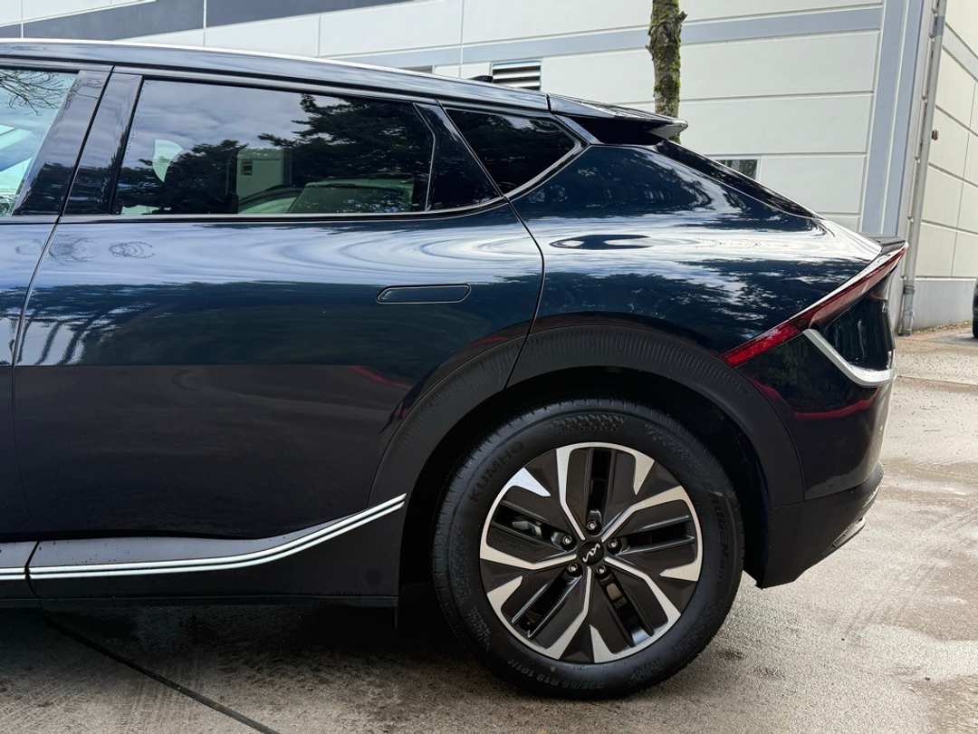 2024 Kia Ev6 Light - Image 8