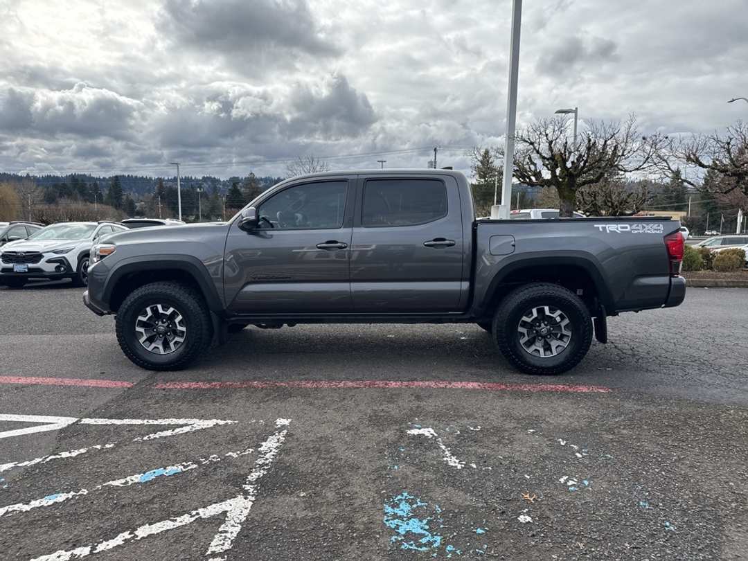 2019 Toyota Tacoma TRD OffRoad - Image 4