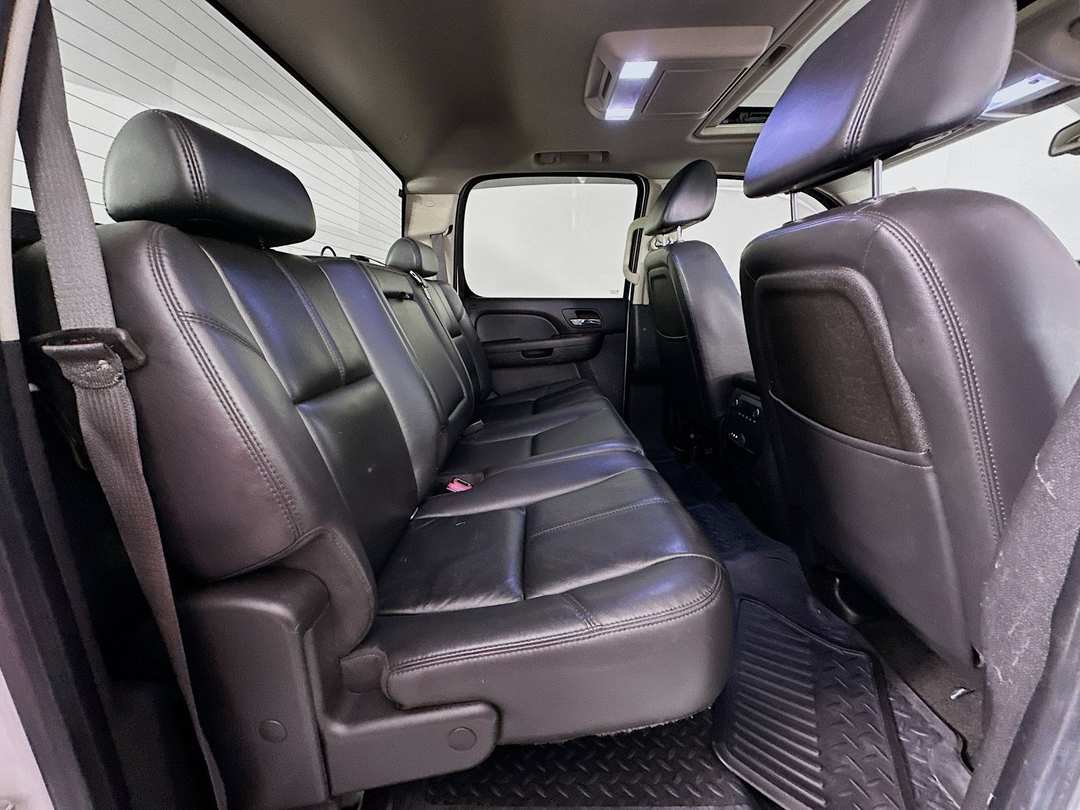 2007 Chevrolet Silverado 2500Hd LTZ - Image 30