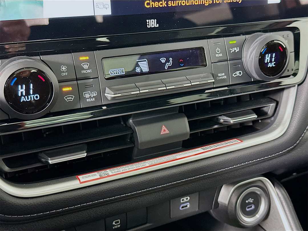 2026 Toyota Grand Highlander Limited - Image 16