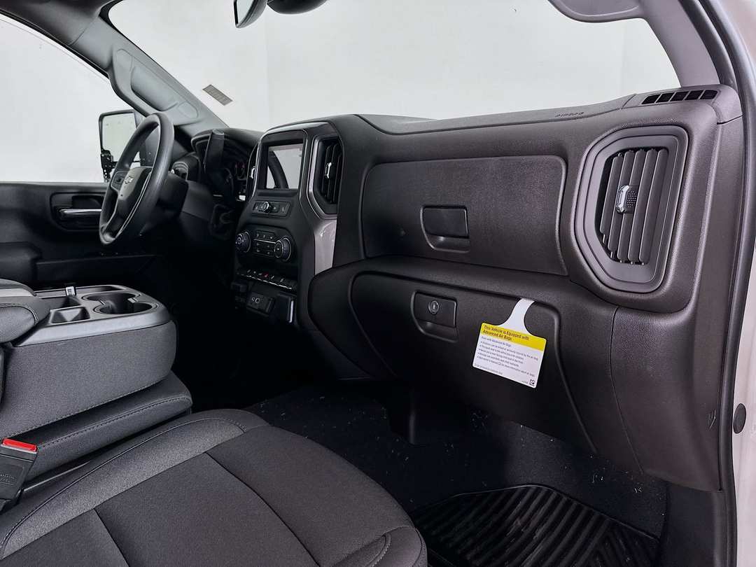 2026 Chevrolet Silverado 2500Hd Custom - Image 29