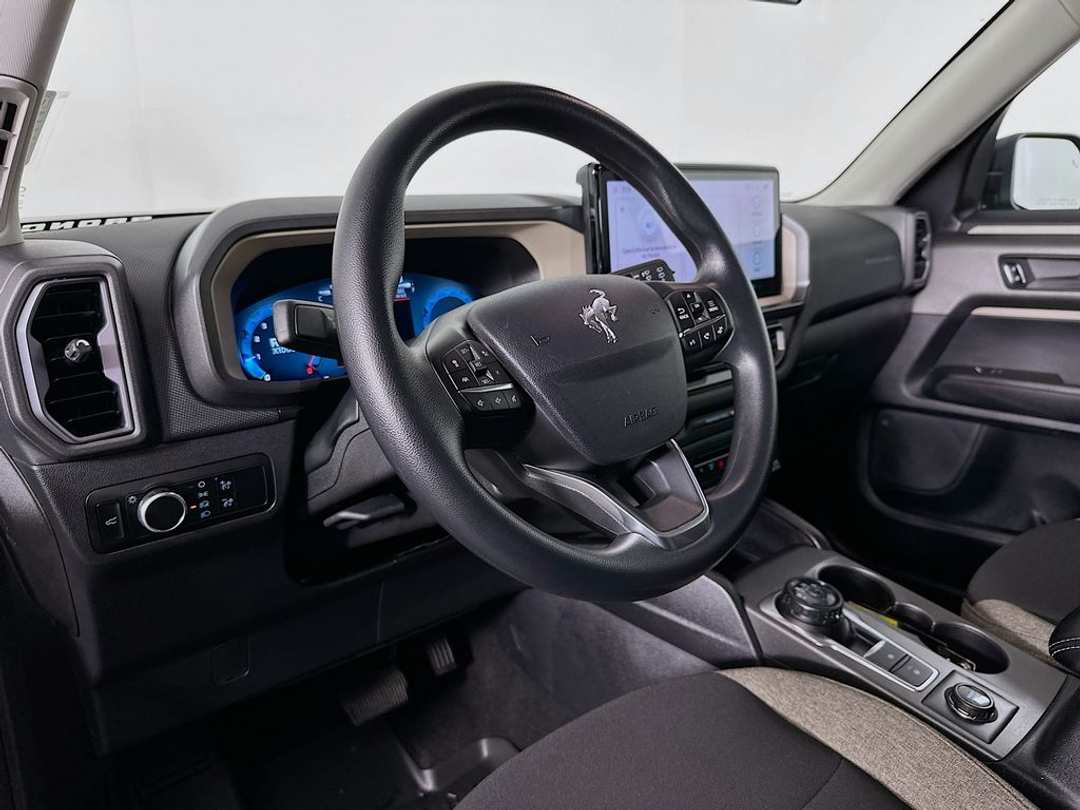 2025 Ford Bronco Sport Big Bend - Image 10