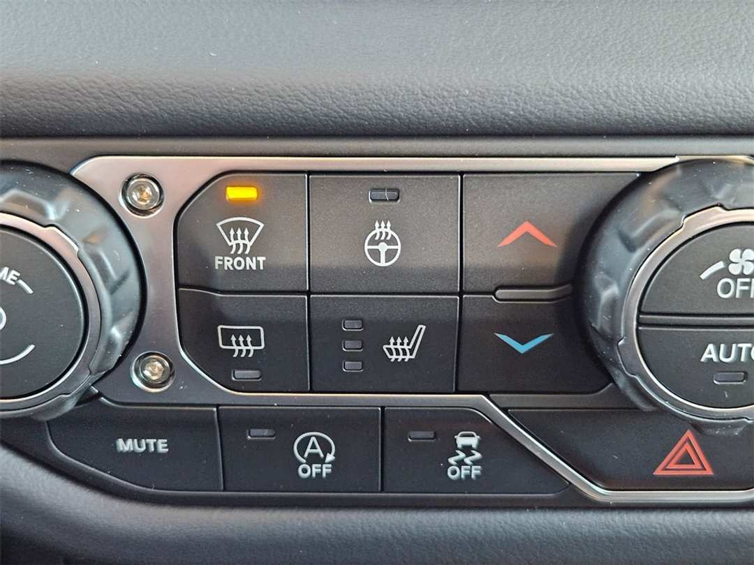 2026 Jeep Gladiator Mojave - Image 24