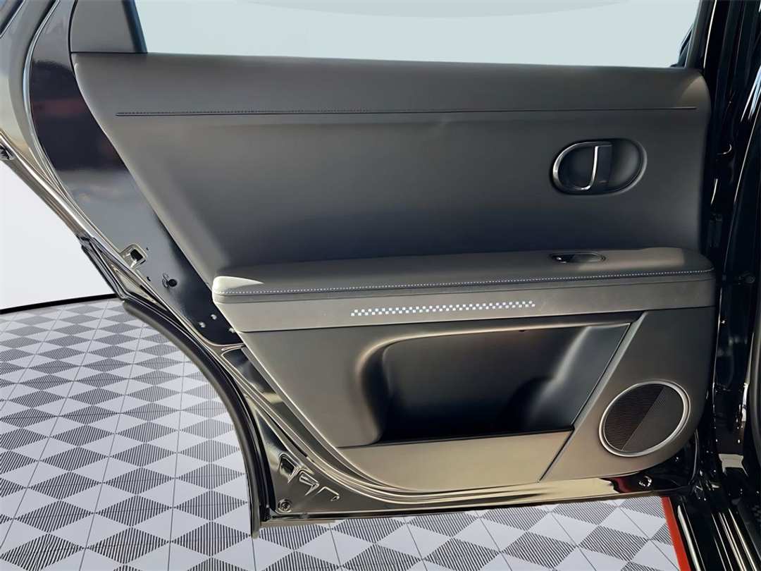 2025 Hyundai Ioniq 5 N Base - Image 23