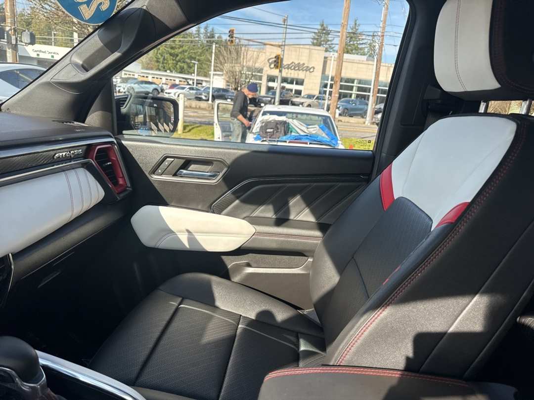 2023 GMC Canyon AT4X - Image 30