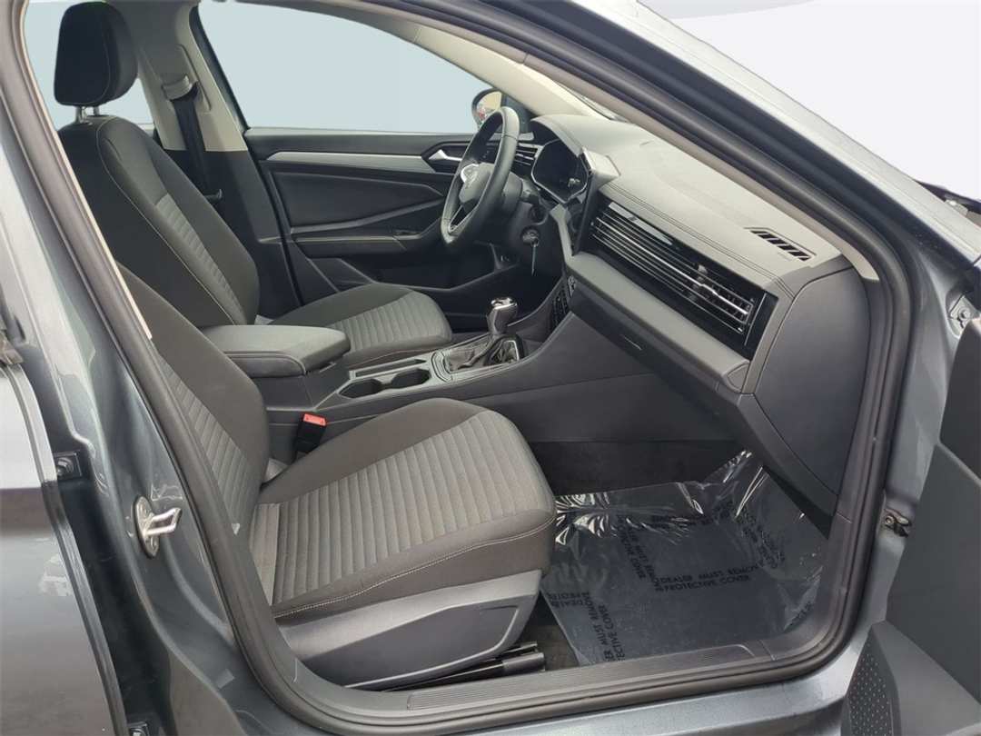 2025 Volkswagen Jetta 1.5T S - Image 27