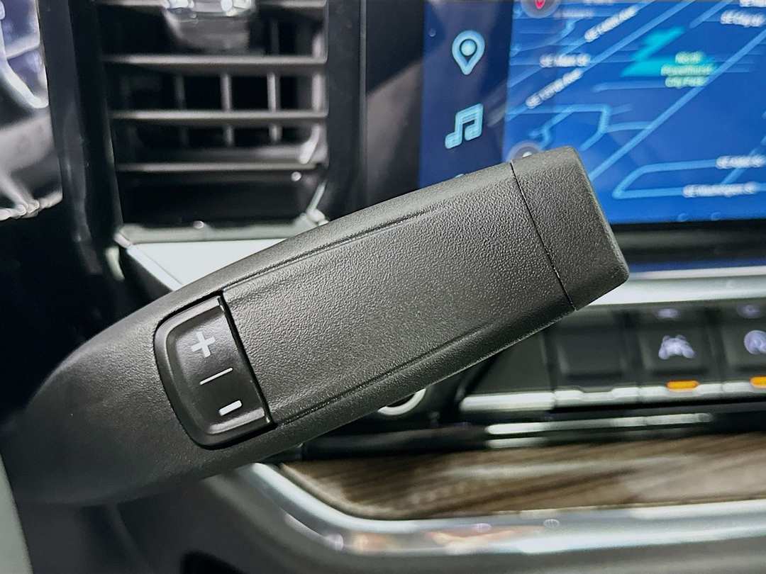 2025 Chevrolet Silverado 1500 RST - Image 18