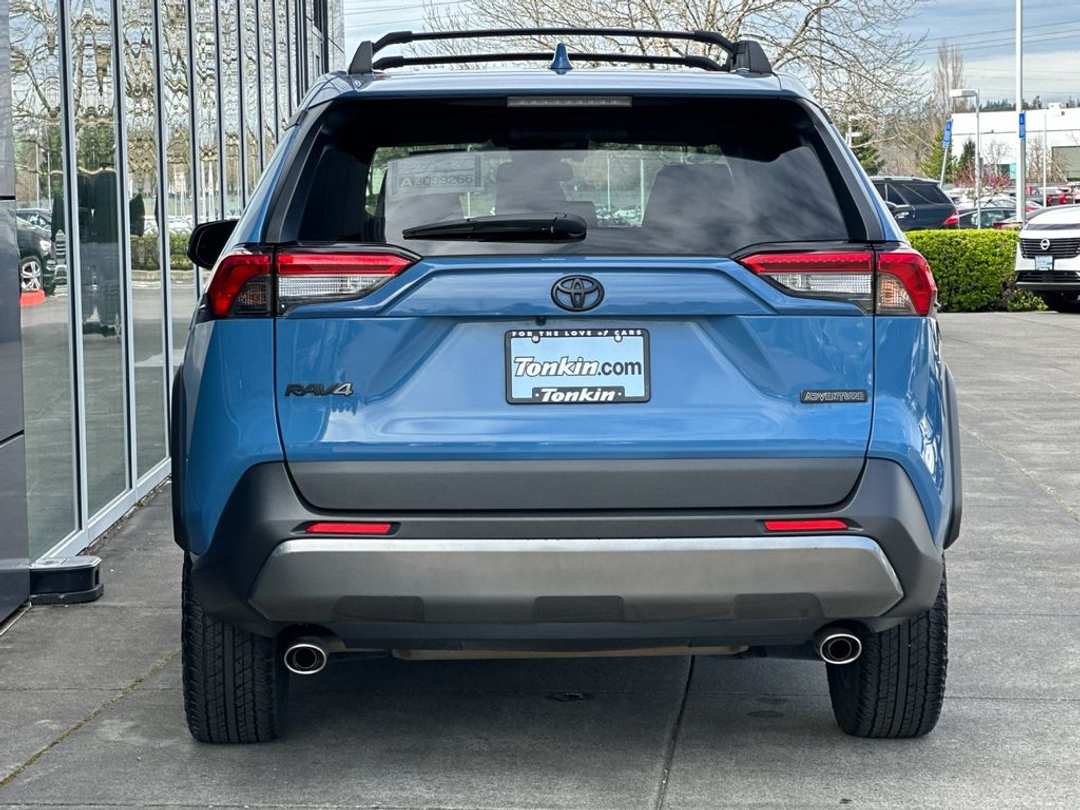 2022 Toyota Rav4 TRD Off Road - Image 3