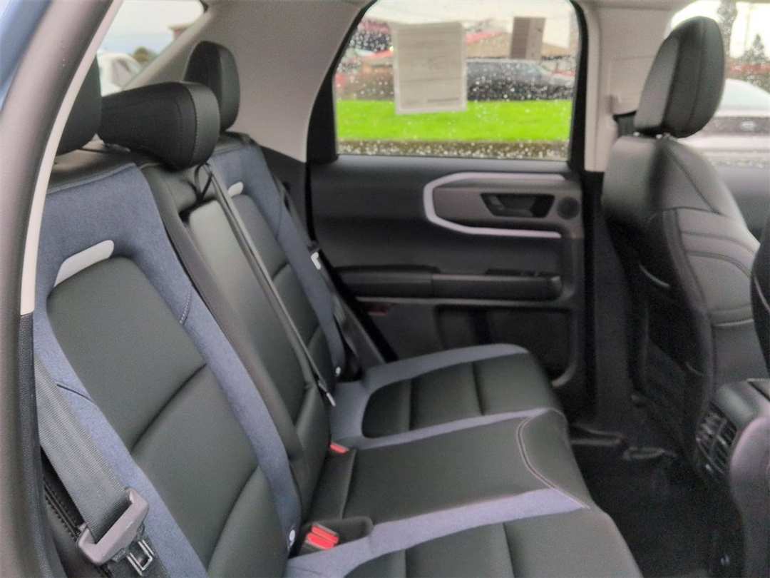 2025 Ford Bronco Sport Outer Banks - Image 29