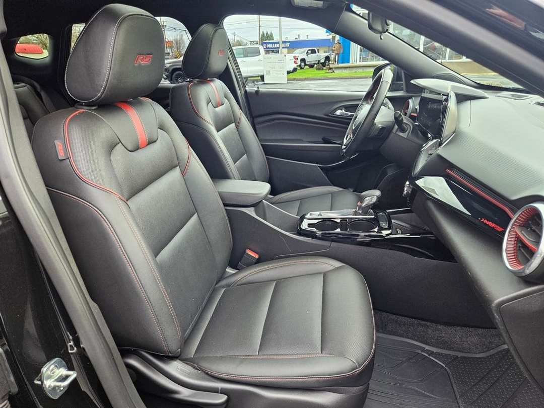 2025 Chevrolet Trax 2RS - Image 37