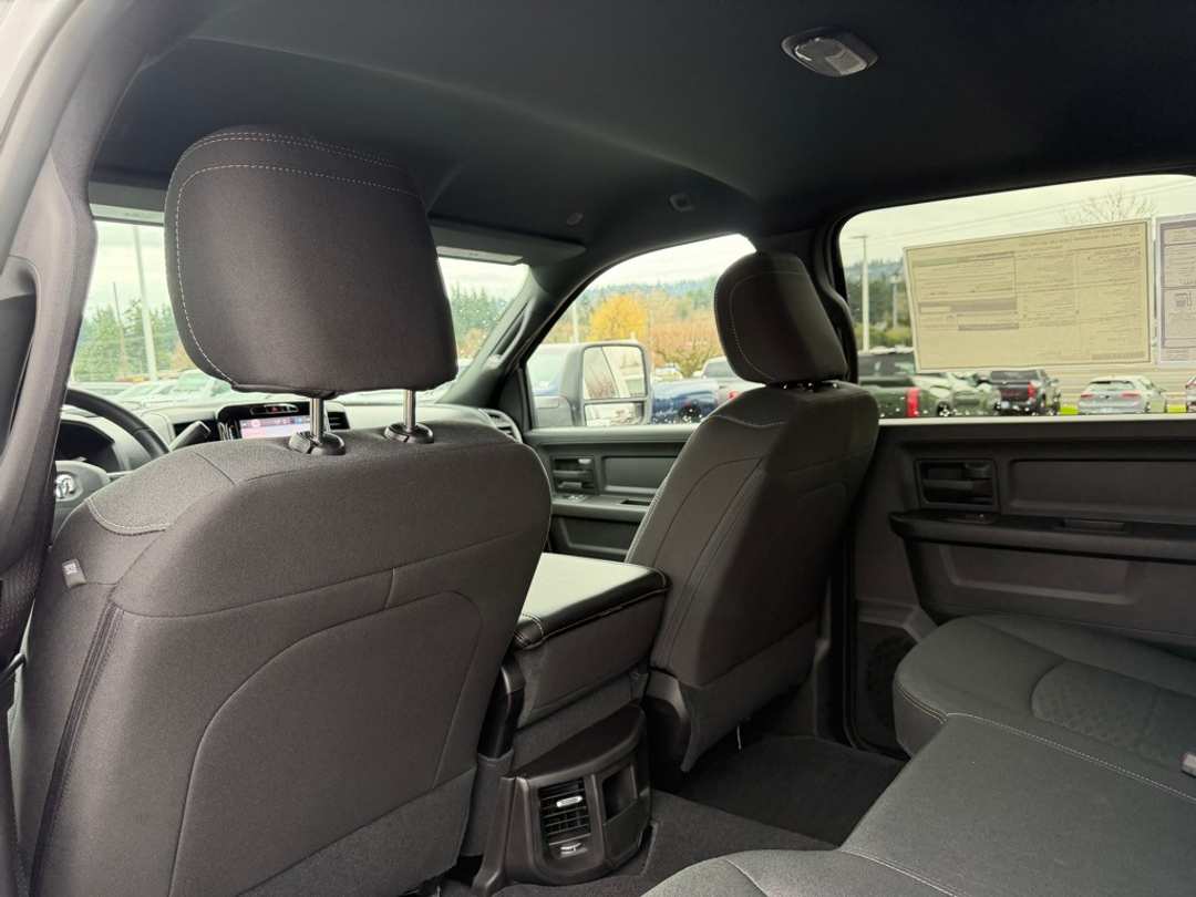 2026 Ram 3500 Tradesman - Image 32