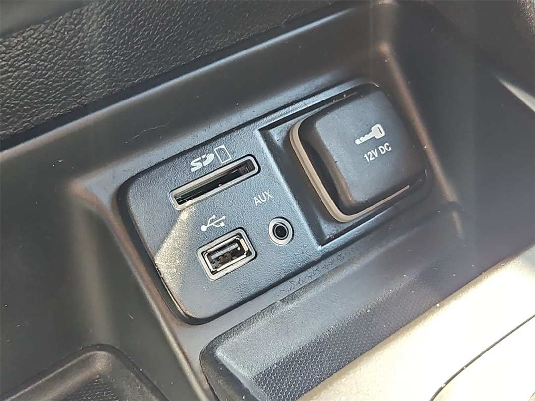 2018 Jeep Cherokee Altitude - Image 34