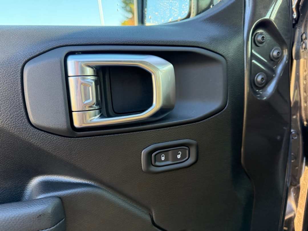 2026 Jeep Wrangler Sport - Image 12