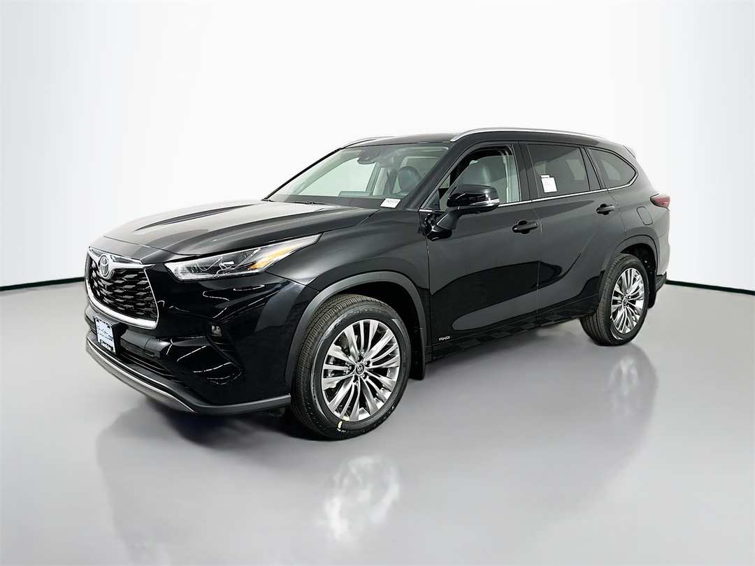 2026 Toyota Highlander Platinum - Image 3