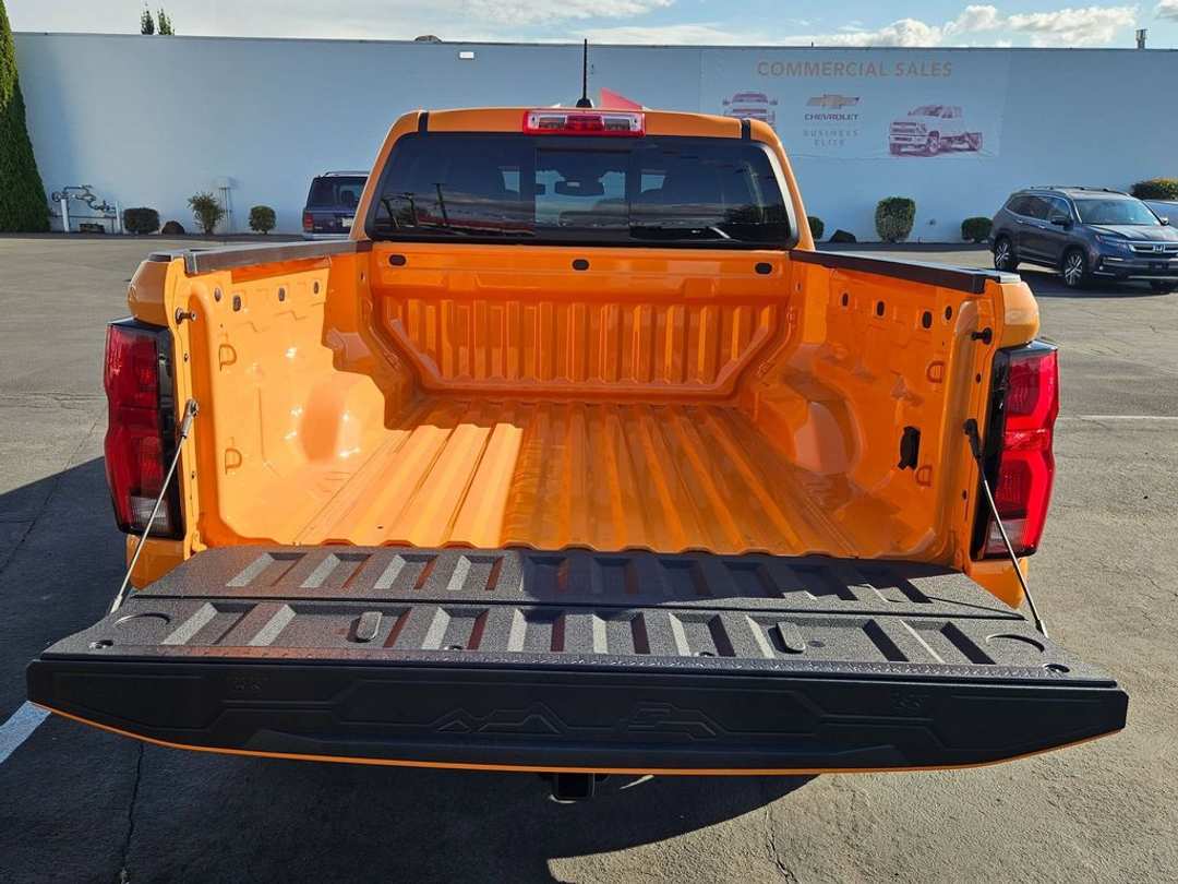 2026 Chevrolet Colorado Z71 - Image 29