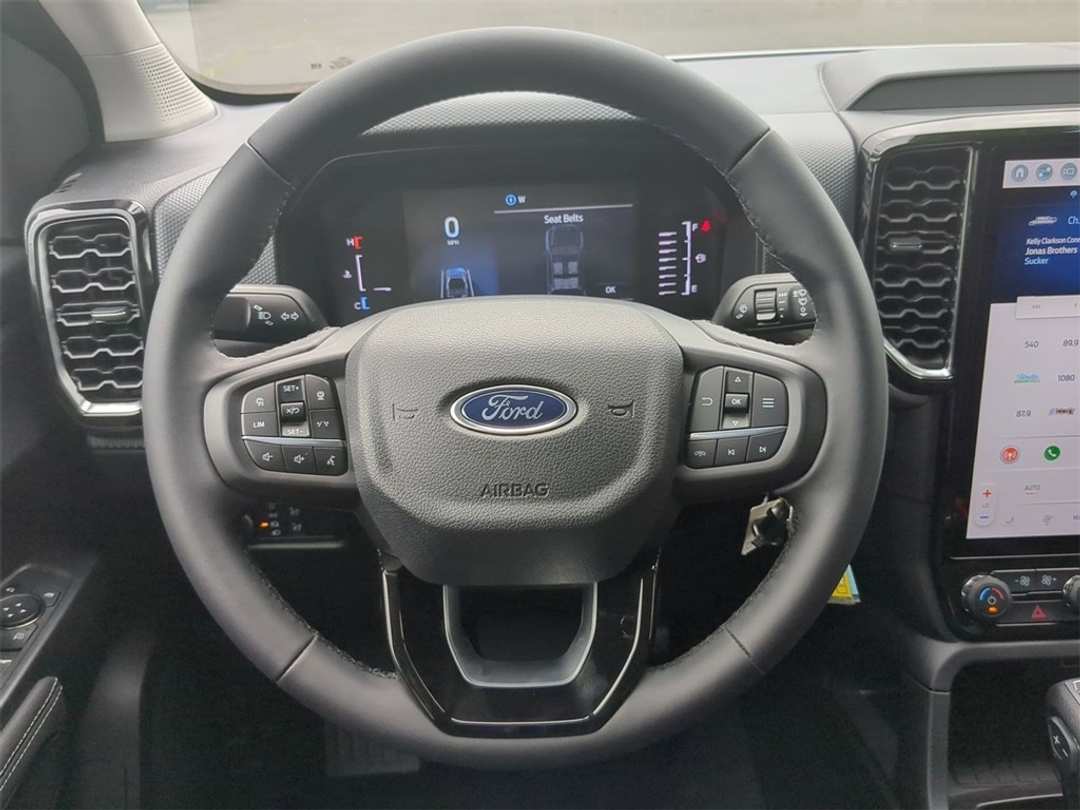 2024 Ford Ranger XLT - Image 13