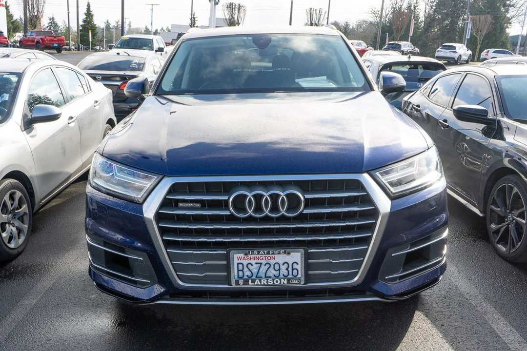 2019 Audi Q7 55 Premium - Image 2